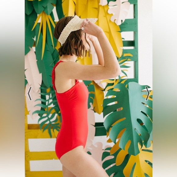 Kate Spade Womens Cabana Mini French Ruffle
Square-neck One-piece Swimsuit Small - Picture 3 of 11